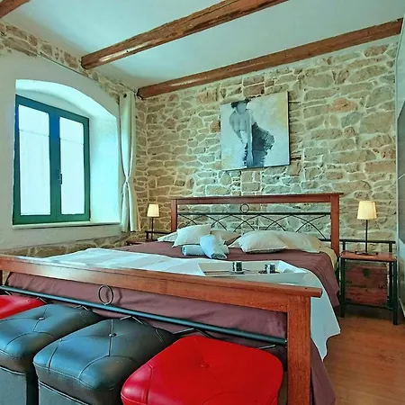 House Ester Holiday home