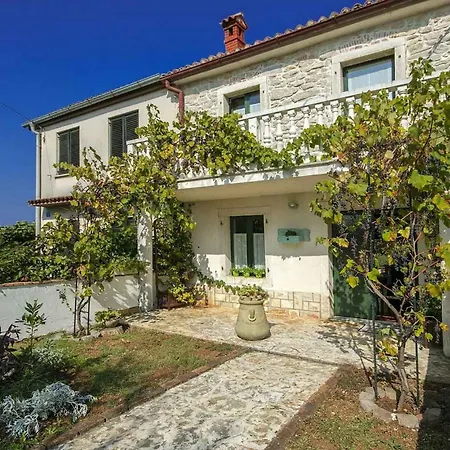 House Ester Holiday home