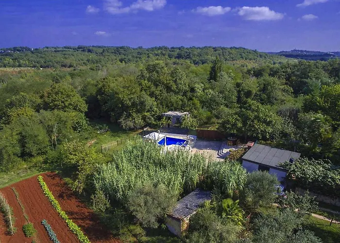 Vikendica House Ester