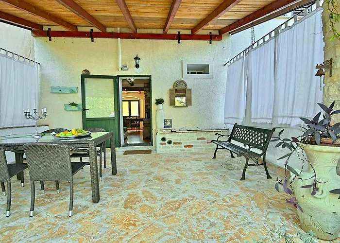 House Ester Vikendica *